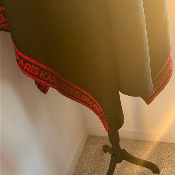 Karl Lagerfeld Black Cape with Red Accents - Picture 8 of 10